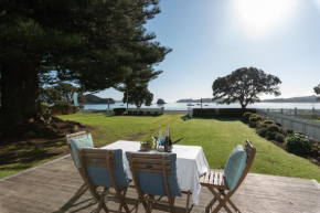 Wairangi Beach Cottage - Paihia Beach House Paihia